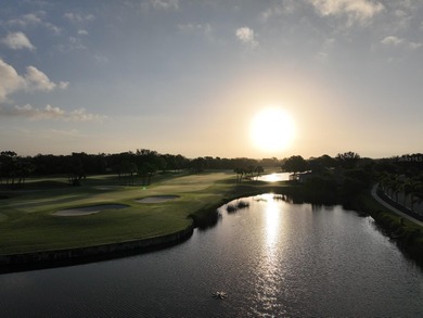 MUST SEE THE FABULOUS POND AND GOLF COURSE VIEW from this on The Venice Golf and Country Club in Florida - for sale on GolfHomes.com, golf home, golf lot