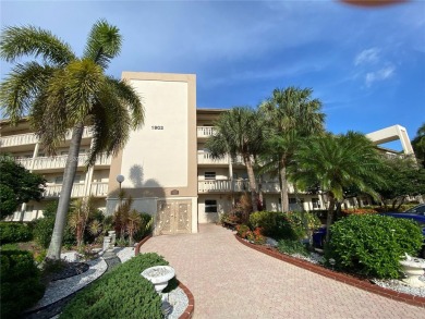 GATED COMMUNITY! ONE BED ONE BATH CONDO WITH LAKE VIEW FROM BACK on Wynmoor Golf Course in Florida - for sale on GolfHomes.com, golf home, golf lot