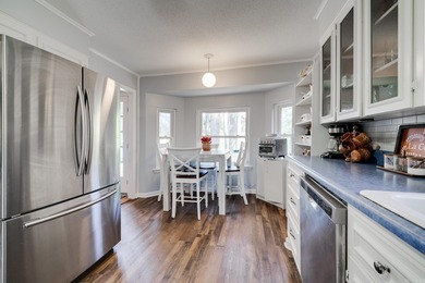 This beautiful home offers the perfect blend of comfort, style on Foxwood Golf Club in Arkansas - for sale on GolfHomes.com, golf home, golf lot