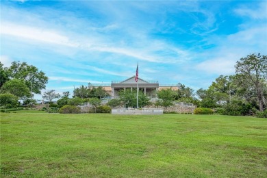 Charming 2 bedroom 2 bathroom villa located in the sought after on On Top of the World Golf Course in Florida - for sale on GolfHomes.com, golf home, golf lot