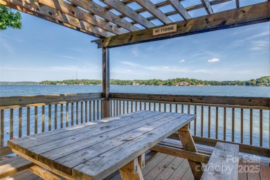 Stunningly Updated Home with Modern Comfort and Style on River Hills Country Club in South Carolina - for sale on GolfHomes.com, golf home, golf lot