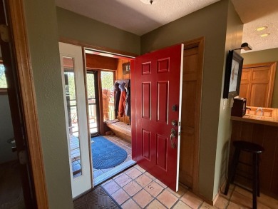 Conveniently located 3 bedrooms, 2 1/2-bathroom cabin in Angel on Angel Fire Resort Country Club in New Mexico - for sale on GolfHomes.com, golf home, golf lot