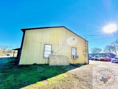 Great Investment - profitable Mechanic Shop, 5 bays, 2-10,000 on Indian Hills Country Club in Texas - for sale on GolfHomes.com, golf home, golf lot