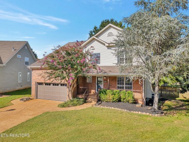 Welcome home to this well maintained, one-owner home situated on on Gettysvue Country Club in Tennessee - for sale on GolfHomes.com, golf home, golf lot