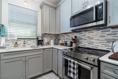 Beautiful, better than new construction, Pulte Ellenwood Villa on River Hall Country Club in Florida - for sale on GolfHomes.com, golf home, golf lot