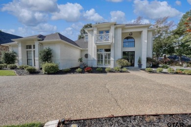 Welcome to this absolutely stunning 4-bedroom, 3.5-bath home on Hollytree Country Club in Texas - for sale on GolfHomes.com, golf home, golf lot