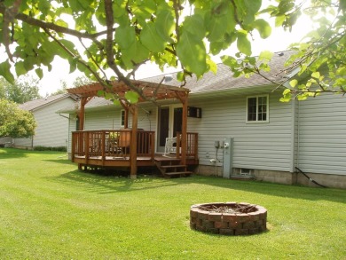 (351/PB) Cherry! Best describes this 3-bedroom, 2-bath home on on Prentice Golf Club in Wisconsin - for sale on GolfHomes.com, golf home, golf lot