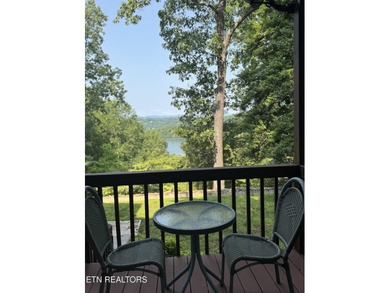 Stunning Log Cabin style Retreat on Norris Lake - Community on The Greens at Deerfield in Tennessee - for sale on GolfHomes.com, golf home, golf lot