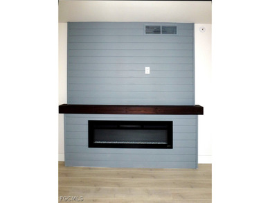 This 2 bedroom + den 2 bathroom condo on the 1st floor is on  in Florida - for sale on GolfHomes.com, golf home, golf lot