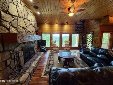 Stunning Log Cabin style Retreat on Norris Lake - Community on The Greens at Deerfield in Tennessee - for sale on GolfHomes.com, golf home, golf lot