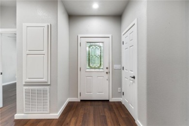 A BEAUTIFUL UPDATED 4BED/3 FULL BATH HOME.  2 LIVING AREAS / 2 on Bella Vista - Metfield Golf Complex and Country Club in Arkansas - for sale on GolfHomes.com, golf home, golf lot