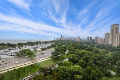 Experience the pinnacle of urban luxury where comfort and on Sydney R. Marovitz Golf Course in Illinois - for sale on GolfHomes.com, golf home, golf lot