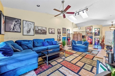This beautiful 2-bedroom, 2-bathroom townhome features vaulted on Woodmont Country Club in Florida - for sale on GolfHomes.com, golf home, golf lot
