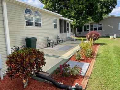 Meticulously cared for one-owner gem, showcasing pristine on Four Lakes Golf Club in Florida - for sale on GolfHomes.com, golf home, golf lot