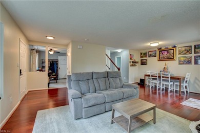 Wonderful updated condo in the heart of Greenbrier. Spacious on Greenbrier Country Club in Virginia - for sale on GolfHomes.com, golf home, golf lot