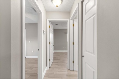 ***NEED TO DOWNSIZE ?*** Perfect opportunity to own this on Ocala Palms Golf and Country Club in Florida - for sale on GolfHomes.com, golf home, golf lot