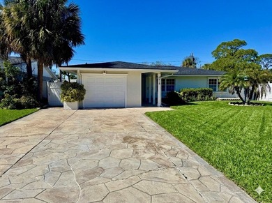 One or more photo(s) has been virtually staged. This beautifully on The Renaisssance Vinoy Golf Club in Florida - for sale on GolfHomes.com, golf home, golf lot