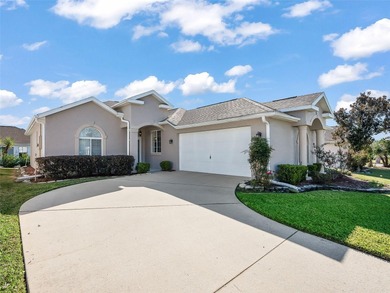 Experience the charm of Ocala Palms Golf and Country Club with on Ocala Palms Golf and Country Club in Florida - for sale on GolfHomes.com, golf home, golf lot