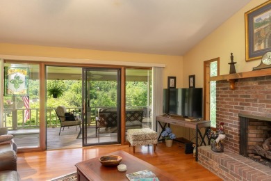 Charming 2 bed, 3 bath home in a peaceful gated golf course on Mill Creek Country Club in North Carolina - for sale on GolfHomes.com, golf home, golf lot