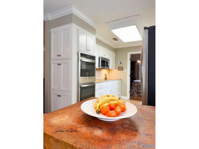 Beautiful 4-bedroom, 2-story full-brick home located in a on Burningtree Country Club in Alabama - for sale on GolfHomes.com, golf home, golf lot