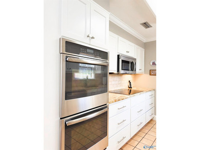 Beautiful 4-bedroom, 2-story full-brick home located in a on Burningtree Country Club in Alabama - for sale on GolfHomes.com, golf home, golf lot