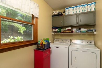 Charming 2 bed, 3 bath home in a peaceful gated golf course on Mill Creek Country Club in North Carolina - for sale on GolfHomes.com, golf home, golf lot