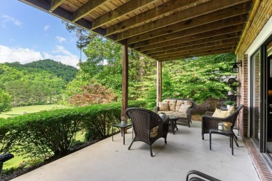 Charming 2 bed, 3 bath home in a peaceful gated golf course on Mill Creek Country Club in North Carolina - for sale on GolfHomes.com, golf home, golf lot