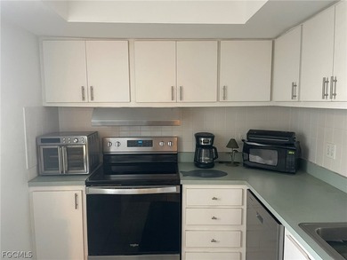 Beautifully maintained 1 bedroom, 1 bathroom condo located in on Seven Lakes Golf and Tennis Community in Florida - for sale on GolfHomes.com, golf home, golf lot