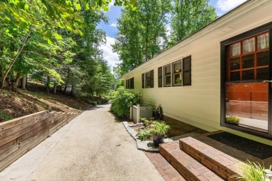Charming 2 bed, 3 bath home in a peaceful gated golf course on Mill Creek Country Club in North Carolina - for sale on GolfHomes.com, golf home, golf lot