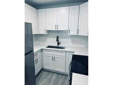 Rare 14-Unit building in the heart of Hollywood. Well-maintained on Hollywood Beach Golf and Country Club in Florida - for sale on GolfHomes.com, golf home, golf lot