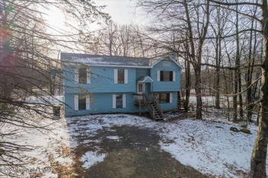 All Investors and First Home Buyers Alert. Bring Your Tool Box on Pocono Farms Country Club in Pennsylvania - for sale on GolfHomes.com, golf home, golf lot