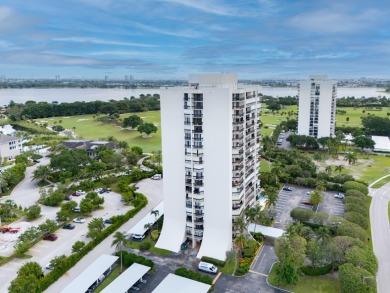 Beautifully updated open 3 bedroom 2 bath corner unit with floor on The President Country Club in Florida - for sale on GolfHomes.com, golf home, golf lot