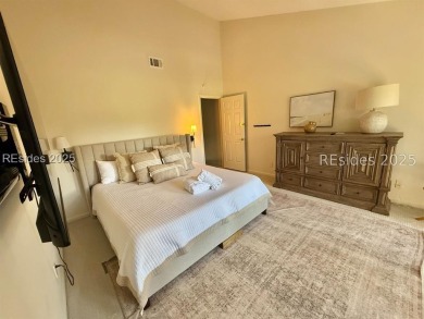 This beautifully renovated 3BR, 3.5BA end-unit villa in on Shipyard Golf Club in South Carolina - for sale on GolfHomes.com, golf home, golf lot