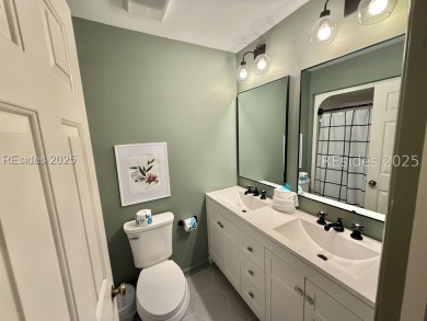This beautifully renovated 3BR, 3.5BA end-unit villa in on Shipyard Golf Club in South Carolina - for sale on GolfHomes.com, golf home, golf lot