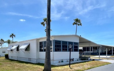 BRING YOUR BEST OFFER! Located in the highly desirable 55+ on Sun n Lake Golf and Country Club in Florida - for sale on GolfHomes.com, golf home, golf lot