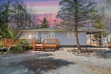 Sellers say Sell!!! Price Dropped!!!
This 3-bedroom, 1-bath on Pocono Farms Country Club in Pennsylvania - for sale on GolfHomes.com, golf home, golf lot