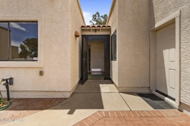 Welcome to this delightful 2-bedroom, 2 full bathroom home on Country Club of Green Valley in Arizona - for sale on GolfHomes.com, golf home, golf lot