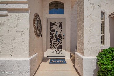 Gorgeous 3 bedroom home in Arizona Traditions! The beautifully on Arizona Traditions Golf Club in Arizona - for sale on GolfHomes.com, golf home, golf lot