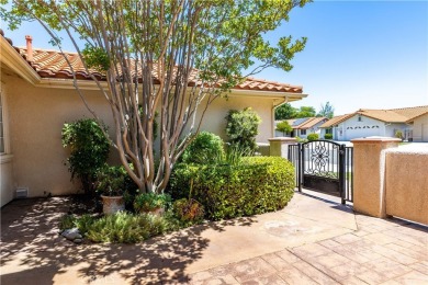 SINGLE LEVEL, GOLF COURSE HOME! Set on the fairway in a on Paso Robles Golf Club in California - for sale on GolfHomes.com, golf home, golf lot