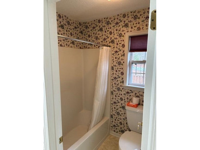 How would you like to have Lake Thurmond only minutes away? Take on Monticello Golf Club At Savannah Lakes in South Carolina - for sale on GolfHomes.com, golf home, golf lot