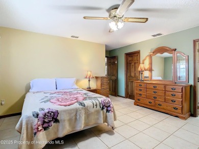 Amazing opportunity with this charming 3 bedroom, 2 bathroom on Heather Golf and Country Club in Florida - for sale on GolfHomes.com, golf home, golf lot