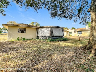 Amazing opportunity with this charming 3 bedroom, 2 bathroom on Heather Golf and Country Club in Florida - for sale on GolfHomes.com, golf home, golf lot