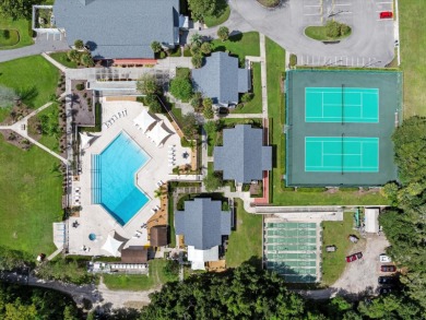 Welcome to this beautifully remodeled 3-bedroom, 2-bath home on Zellwood Station Country Club in Florida - for sale on GolfHomes.com, golf home, golf lot