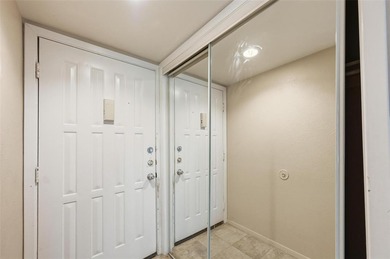 Location Location Location! Make this condo your home! Very nice on Stevens Park Golf Course in Texas - for sale on GolfHomes.com, golf home, golf lot