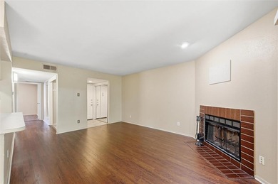 Location Location Location! Make this condo your home! Very nice on Stevens Park Golf Course in Texas - for sale on GolfHomes.com, golf home, golf lot