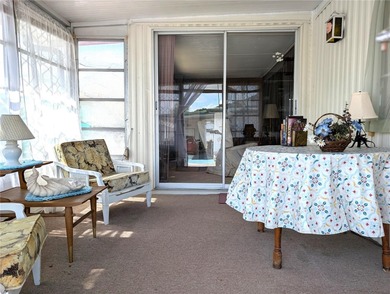 Fantastic opportunity to live affordably in the extremely on Mainlands Golf Club in Florida - for sale on GolfHomes.com, golf home, golf lot