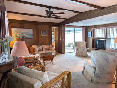 Fantastic opportunity to live affordably in the extremely on Mainlands Golf Club in Florida - for sale on GolfHomes.com, golf home, golf lot