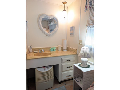 Fantastic opportunity to live affordably in the extremely on Mainlands Golf Club in Florida - for sale on GolfHomes.com, golf home, golf lot