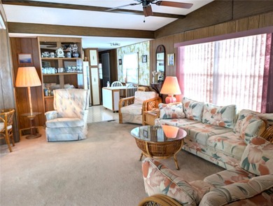 Fantastic opportunity to live affordably in the extremely on Mainlands Golf Club in Florida - for sale on GolfHomes.com, golf home, golf lot