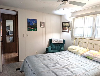 Fantastic opportunity to live affordably in the extremely on Mainlands Golf Club in Florida - for sale on GolfHomes.com, golf home, golf lot